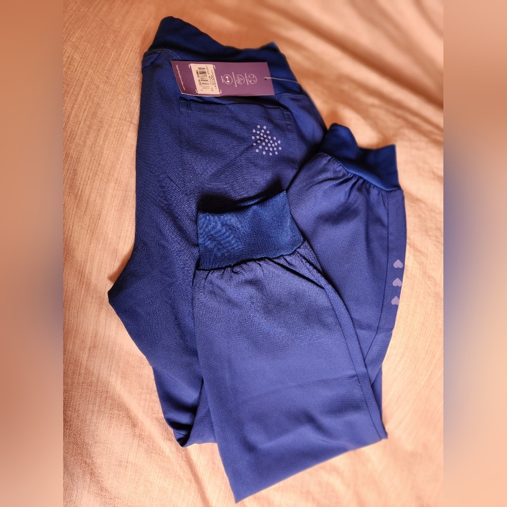 1 Heartsoul Scrub joggers